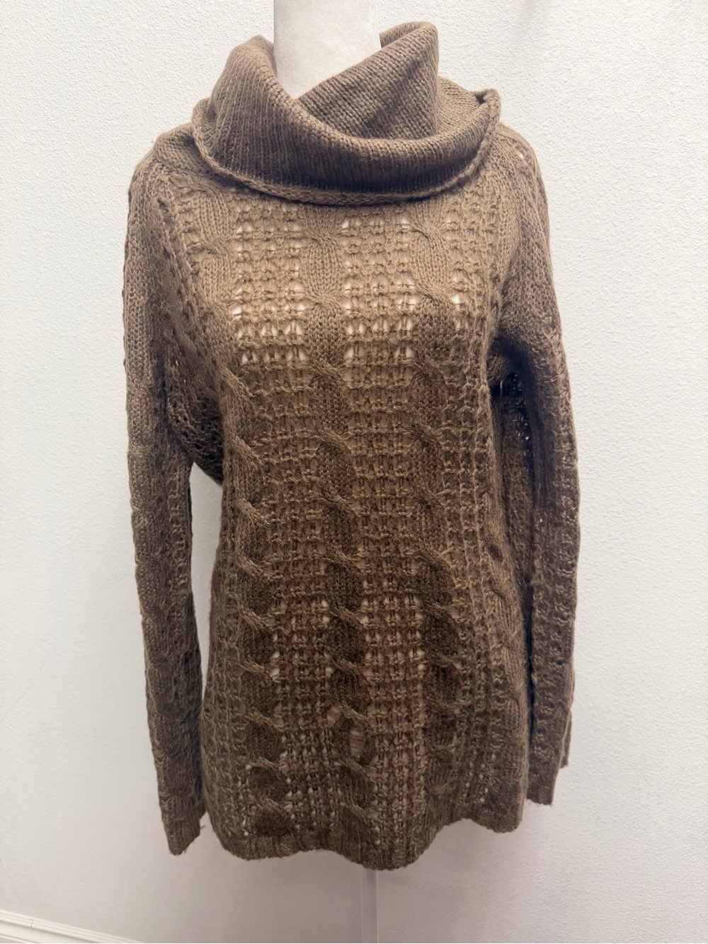 26 International Brown Cable Knit Cowl Neck Sweater long sleeves size large